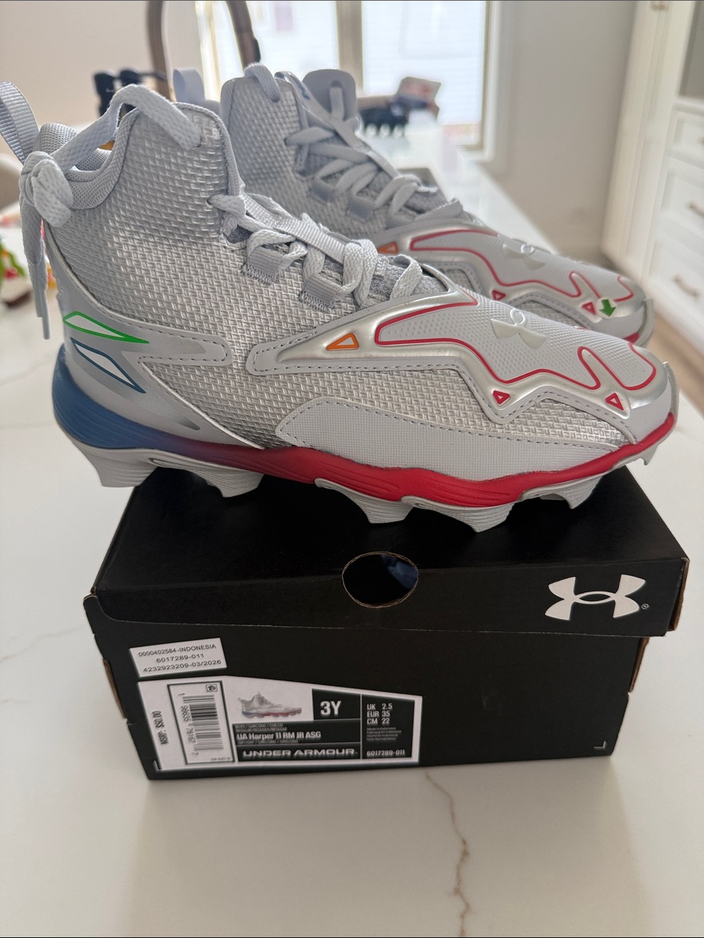 Brand New Under Armour Boys Baseball Cleats- Size 3Y - Bryce Harper 11
